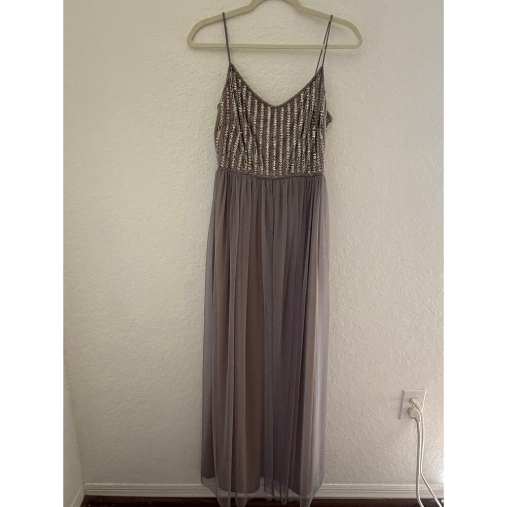 Adrianna Papell Silver Beaded Sequin Gray Chiffon Maxi Gown Formal Dress Size 4